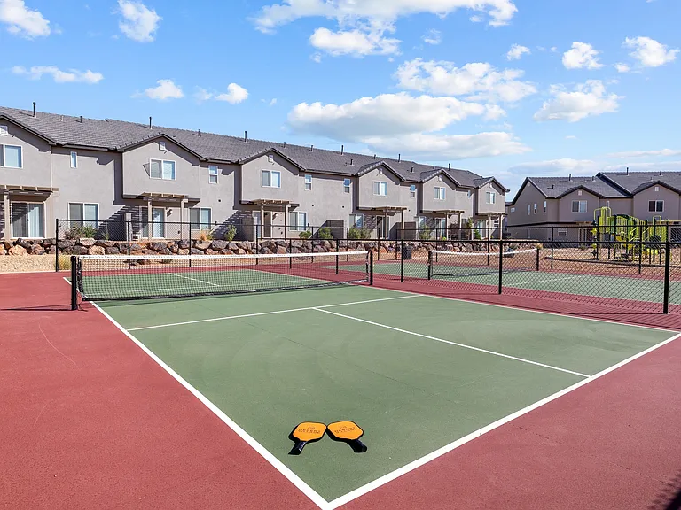 Desert Village Townhomes — Photo 20