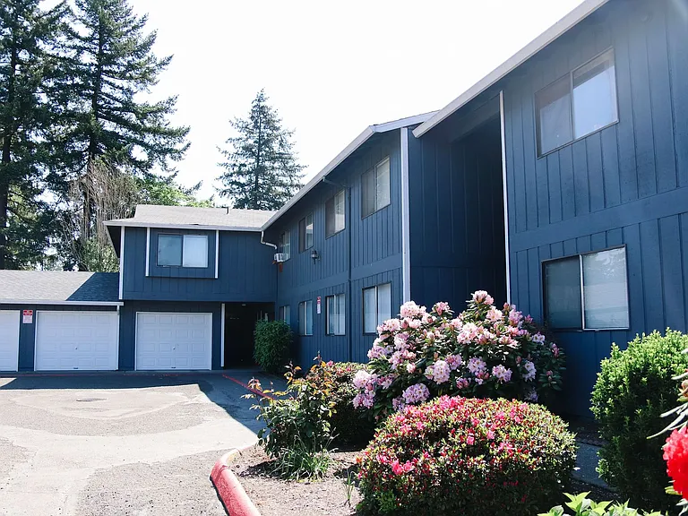 12550 SE Powell Blvd — Photo 33