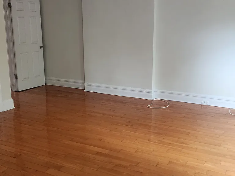 409 Hancock St #2 — Photo 7