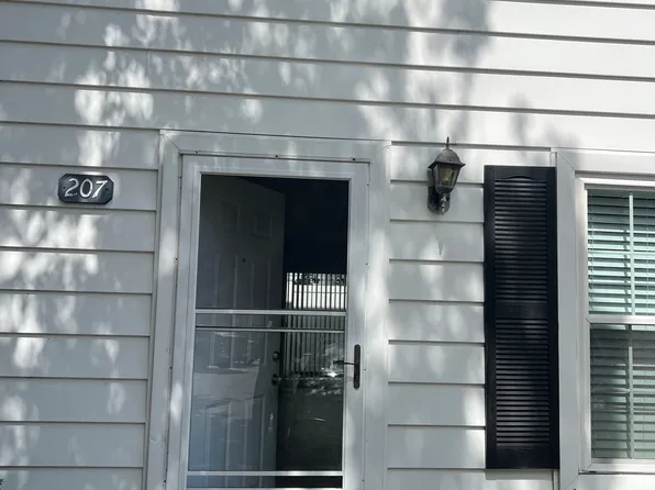 207 Kettering Ct, Orange Park, FL 32073