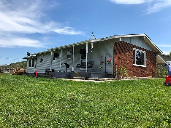 4th image of 95 Lakeside Dr