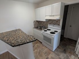 6176 Bayer Cir, Carterville, IL