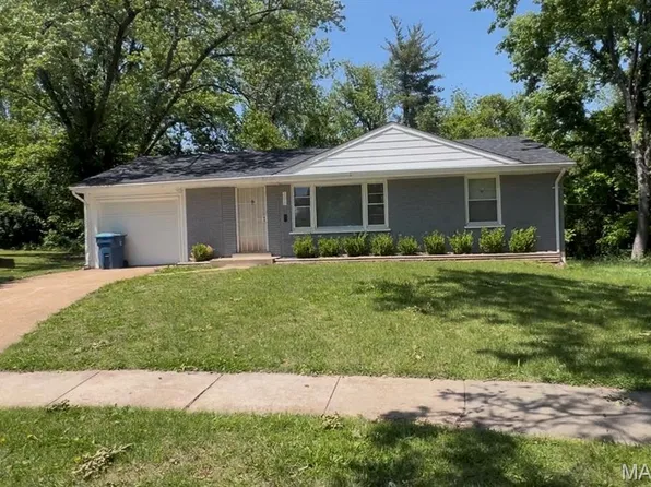 101 Florwood Ct, Saint Louis, MO 63135