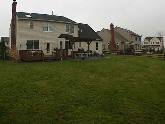 5th image of 47 Water Wheel Ln