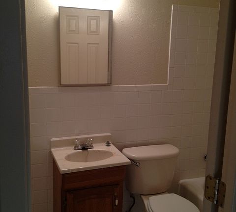 3rd image of 3236 Aurora St