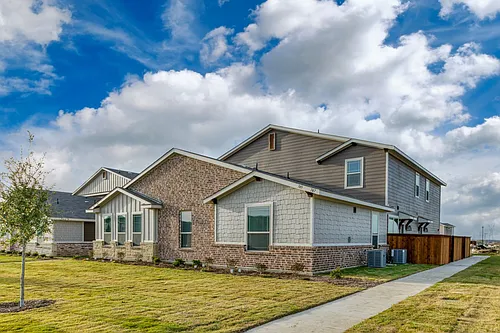 747 Harvest Moon Dr Photo 1