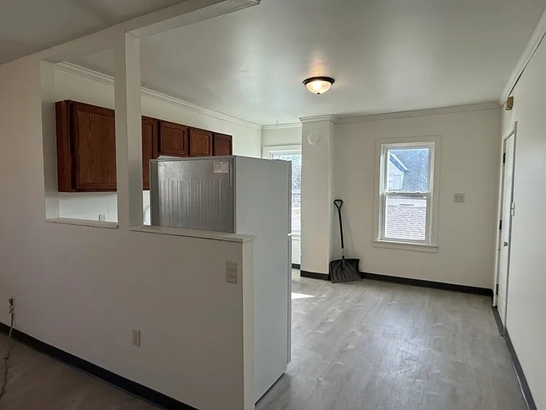 1003 Ontario Ave — Photo 10