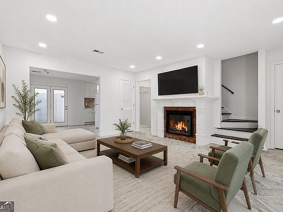 2nd image of 236 Mill Creek Pl