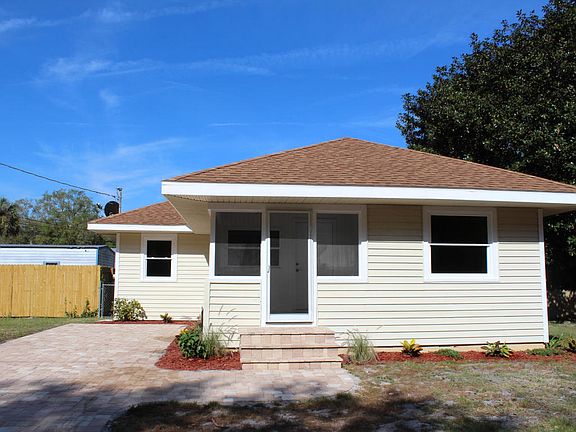 2nd image of 2971 Varella Ave