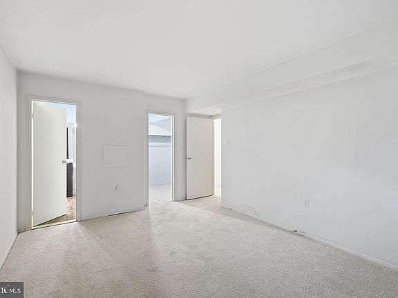 5th image of 18701 Walkers Choice Rd APT 2