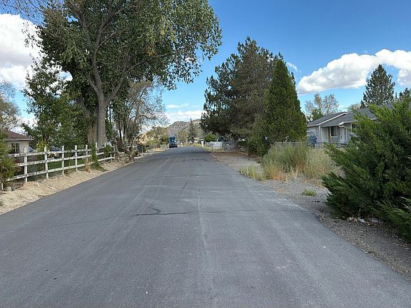 4th image of 11497 Sitka St