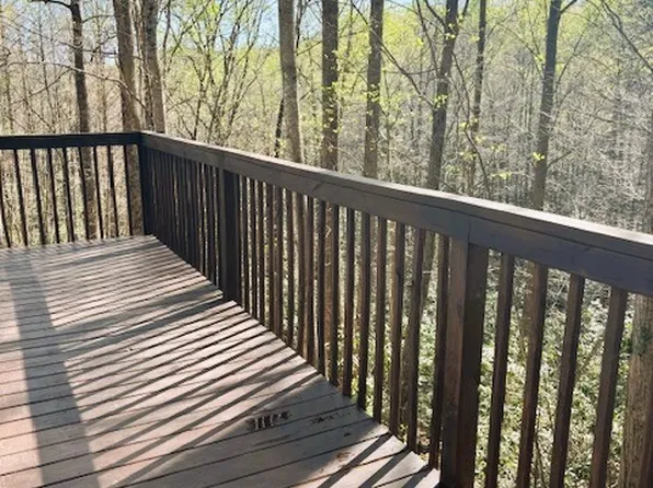 1752 Black Oak Drive, Sapphire, NC 28774