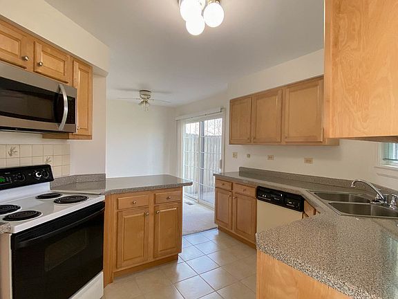 4th image of 158 Barton Cir