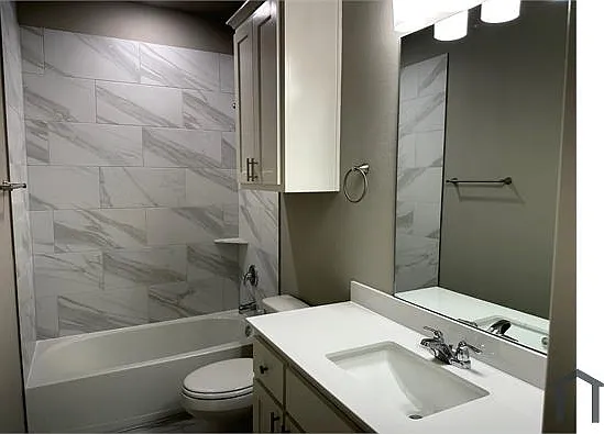 5 bed, 3000 sqft, $2,800 — Photo 4