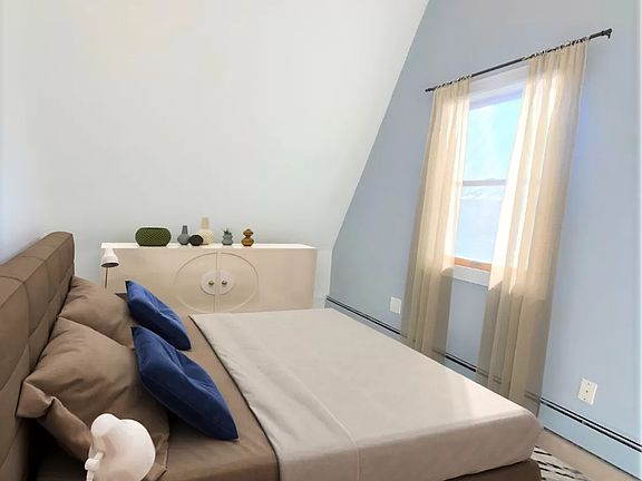 5th image of 1647 E 37th St #1
