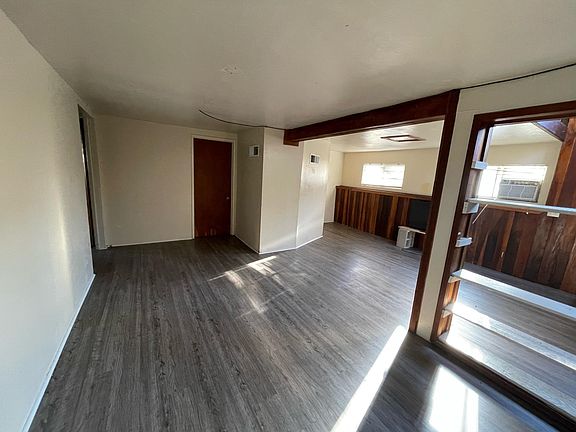 3rd image of 345 W 1st Ave