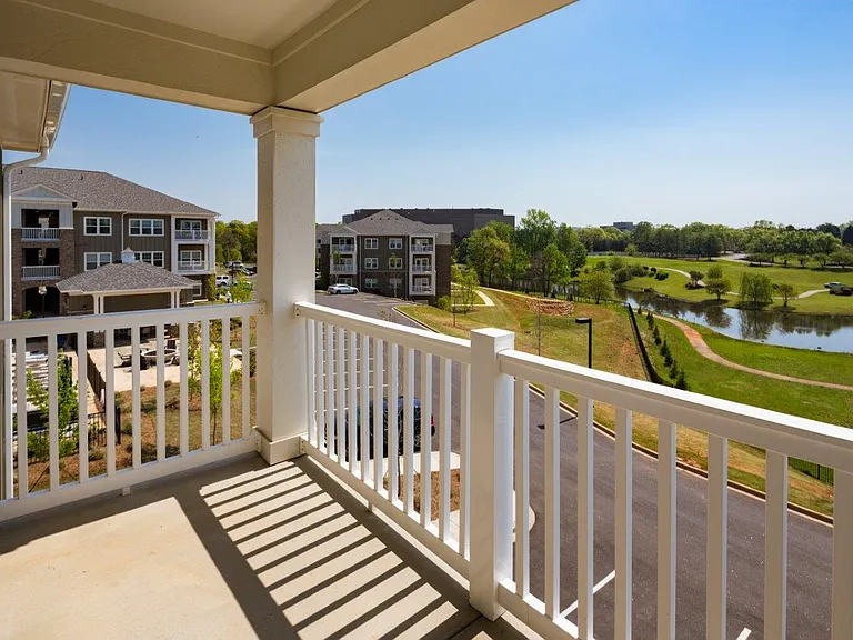 Haywood Reserve Apartment Homes — Photo 11