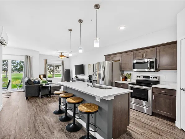 4910 Innovation Dr #105, Deforest, WI 53532
