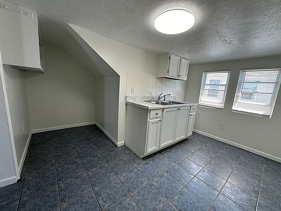 2nd image of 434 Crawford St SE APT 2