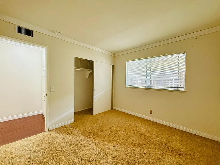 1510 Hallgreen Dr — Photo 25
