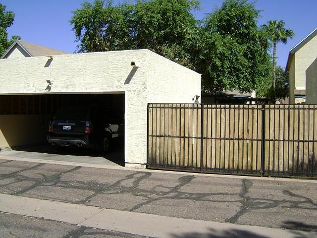 2nd image of 1535 N Horne Unit 2