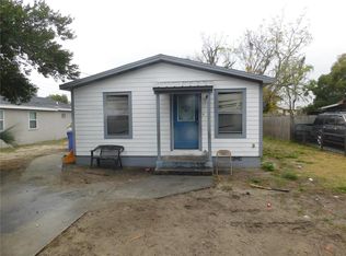 705 W Alfred St, Tavares, FL 32778