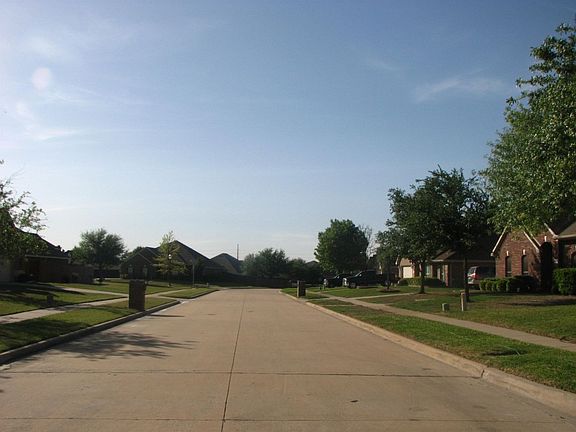 4th image of 1016 Bending Oak Dr