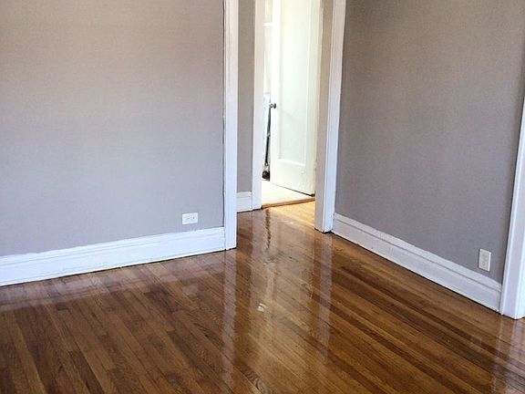 4th image of 7251 S Phillips Ave #7259-3A