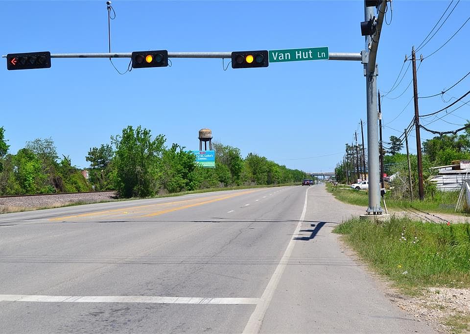 1st image of 12958 Beaumont Rd