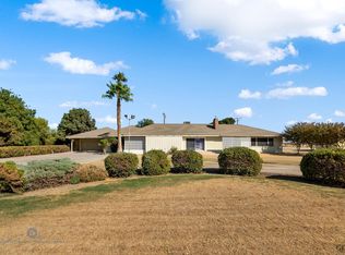 33398 Cecil Ave, Delano, CA 93215