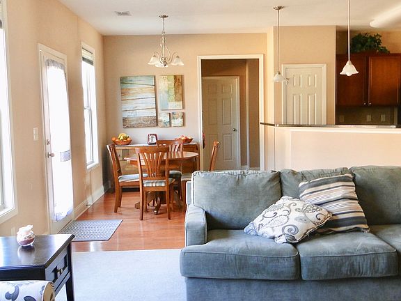 3rd image of 6221 Stillwater Pl