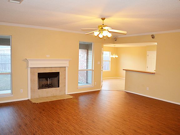 5th image of 936 La Sierra Dr