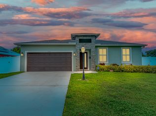 901 SW Connecticut Ter, Port Saint Lucie, FL 34953