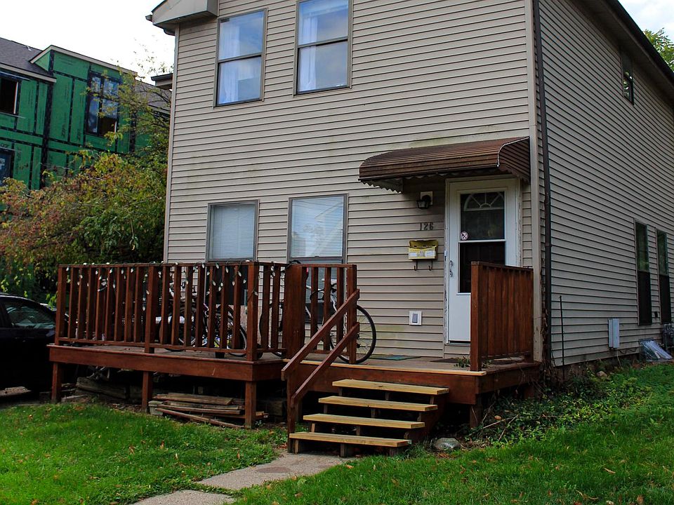 1st image of 126 Hill St