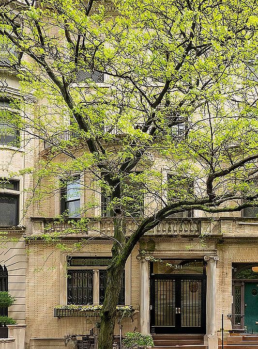 1st image of 311 W 74th St