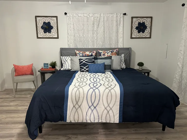 215 Flamingo St — Photo 6