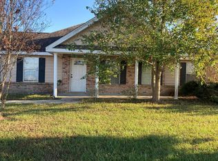 4 Arbor Bend Dr, Picayune, MS 39466