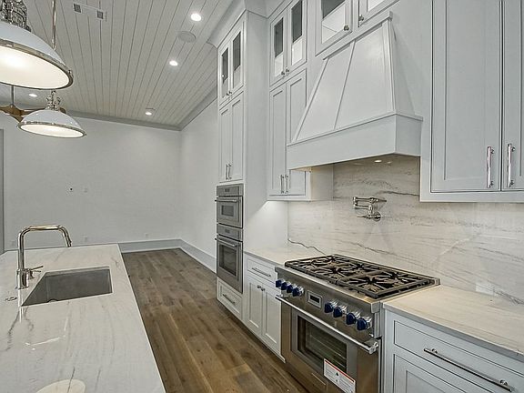 5th image of 6322 Annunciation St