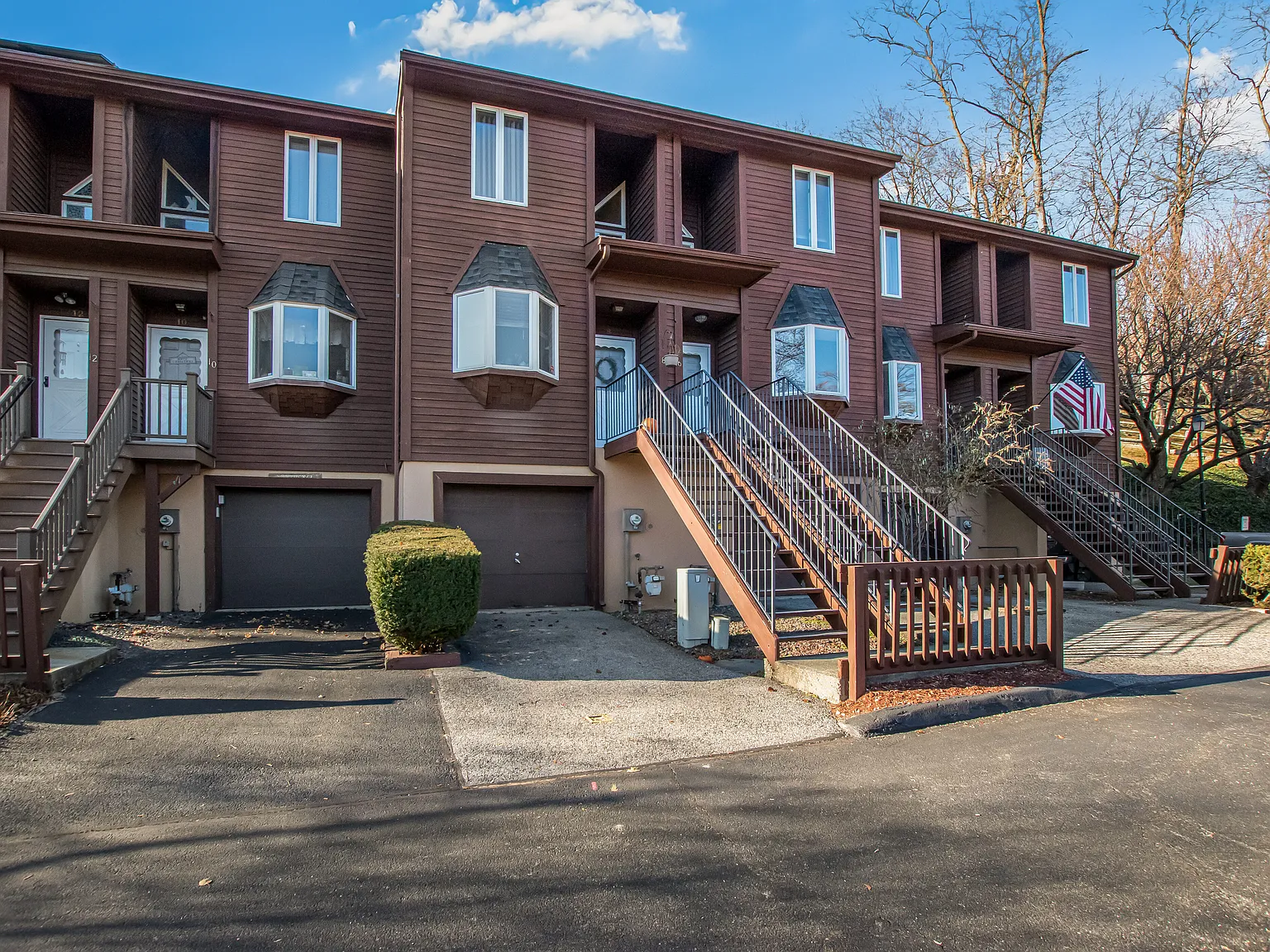 1 bed, 1.5 bath, 1452 sqft, $3,700 — Photo 2