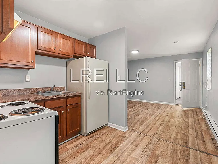 176 Thistlewood Ave #13 — Photo 8