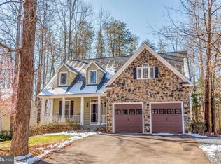 407 Stratford Cir, Locust Grove, VA 22508