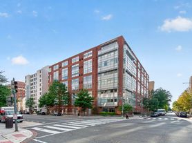1300 N St NW