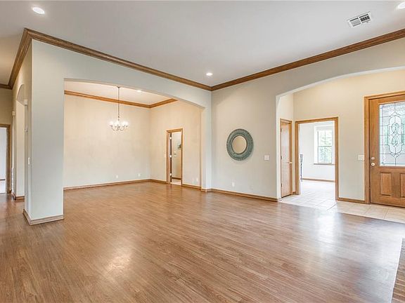 4th image of 12500 Saint Andrews Dr APT 1C
