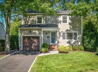 4 W End Ave, Summit, NJ 07901
