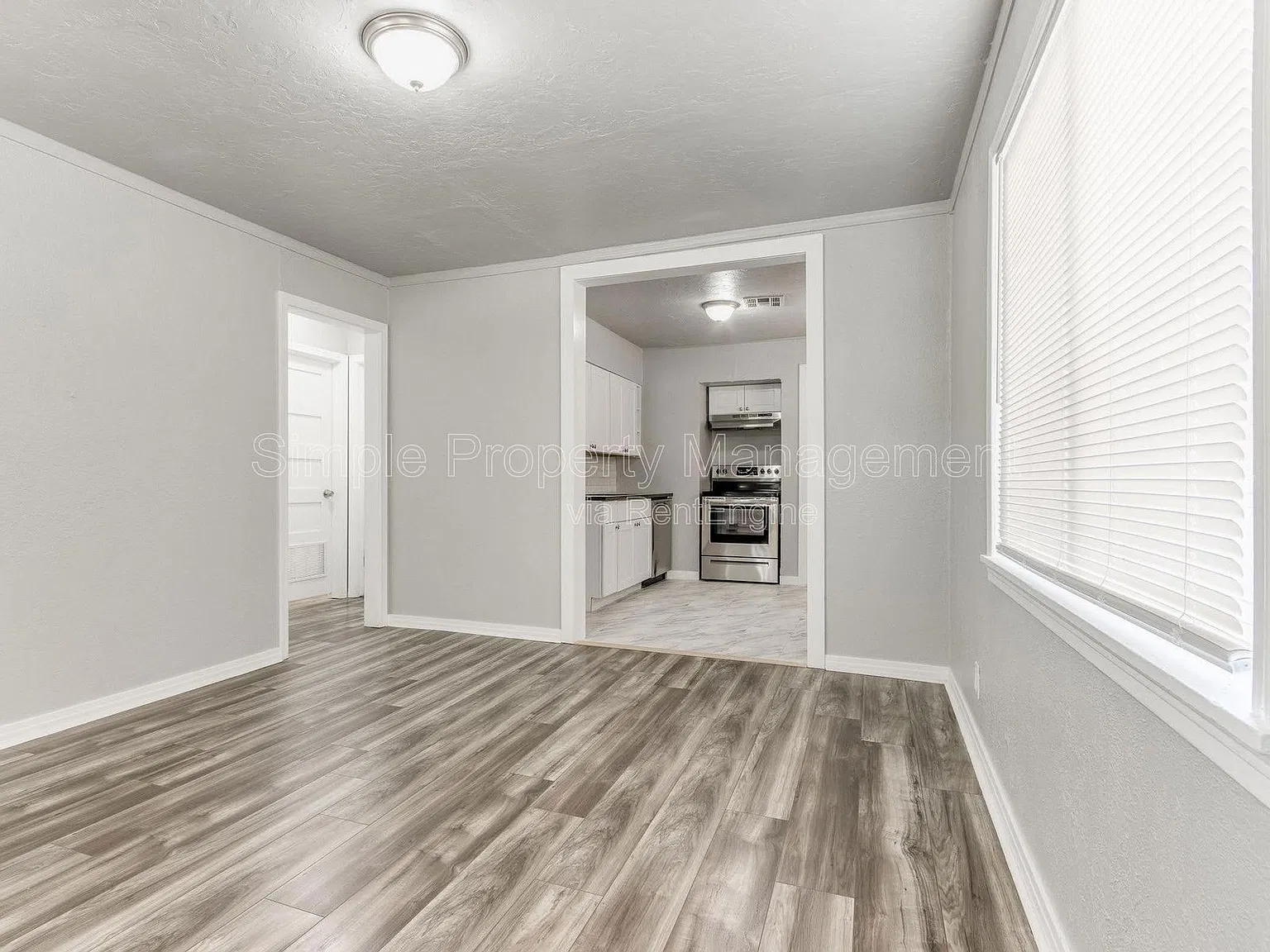 3 bed, 1.0 bath, 1152 sqft, $1,295 — Photo 3