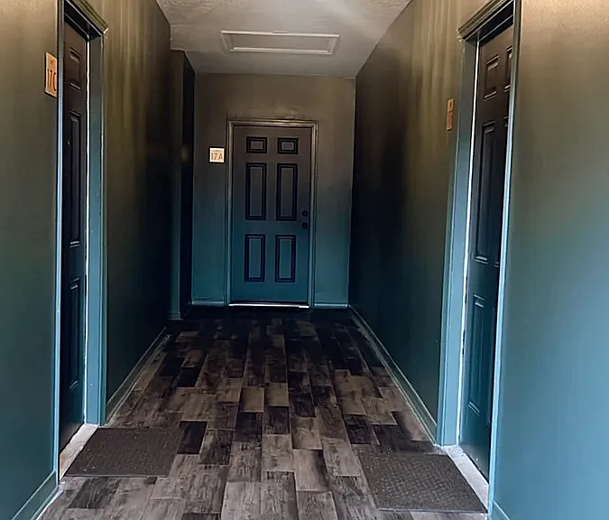 17 S College St #B — Photo 8