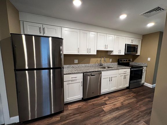 3rd image of 120 Wayland Ave Ste 4B