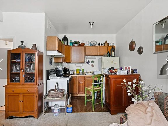 2nd image of 2653 Maryland Ave APT 5