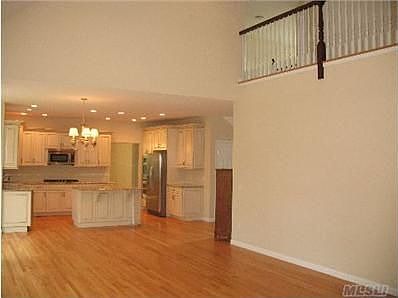 3rd image of 10 Alexander Diguar Blvd