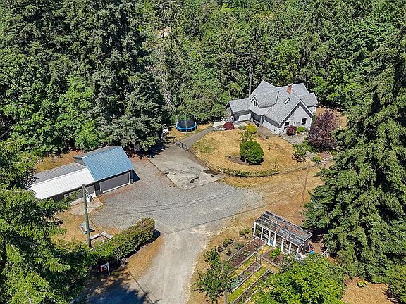 2nd image of 2333 Summerset Rd